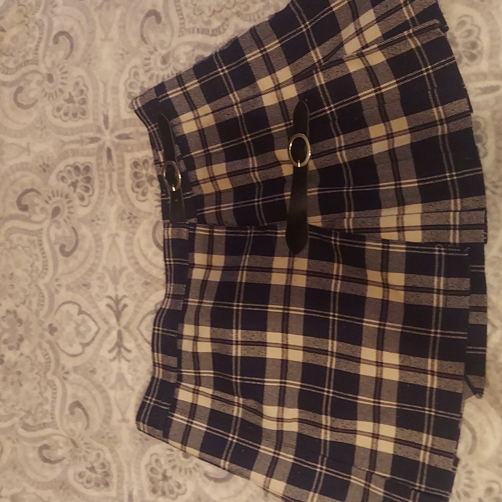Brandy Melville Pleated Mini Skirt